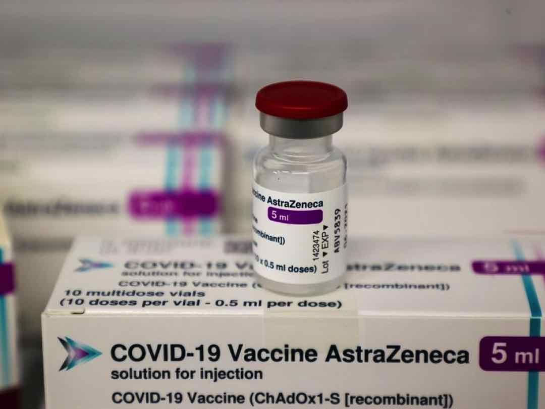 Các lưu ý hết sức quan trong khi tiêm vaccine AstraZeneca